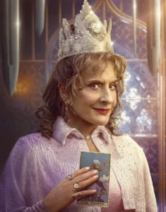 Patti LuPone as Lilia Calderu reading tarot in the episode Death's Hand in Mine